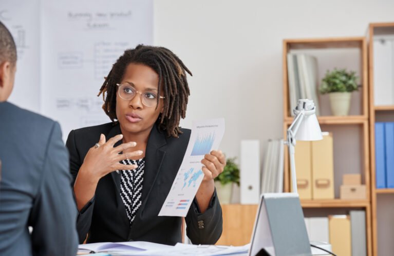 We advise presidents, ministers, boards, and senior executives navigating high uncertainty environments, focusing on decision clarity, risk mitigation, and execution alignment.